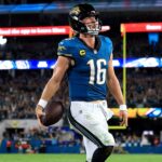 trevor-lawrence’s-stumbling-touchdown-caps-last-minute-drive-to-give-jaguars-win-over-chiefs