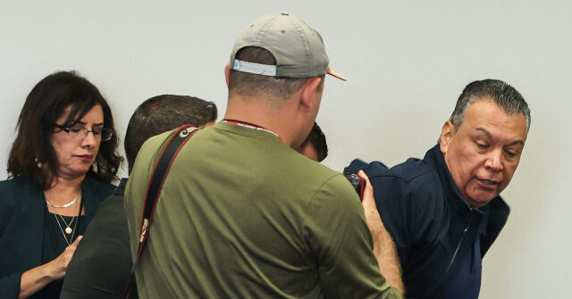 sen.-alex-padilla:-forced-removal-from-noem’s-press-conference-should-be-a-‘wake-up-call’