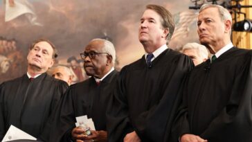 kavanaugh-assassin-2.0?-suspect-nabbed-by-authorities-outside-special-mass-for-scotus-justices,-had-‘liquid-filled-vials,’-fireworks
