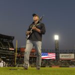yankees-legend-bernie-williams-compares-baseball-and-music-careers-as-carnegie-hall-performance-approaches