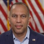 hakeem-jeffries-stares-blankly-into-space-and-left-speechless-after-cnbc-host-hits-him-hard-with-facts-on-trump’s-record-achievements-(video)