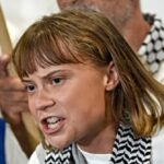 watch:-trump-urges-‘troublemaker’-greta-thunberg-to-‘see-a-doctor’-after-israeli-deportation