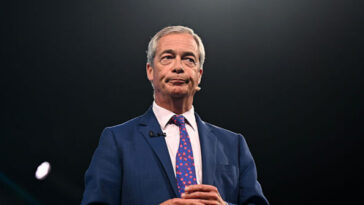 october-7:-farage-warns-labour-cynically-ignoring-antisemitism-‘wave’-to-appease-muslim-voters