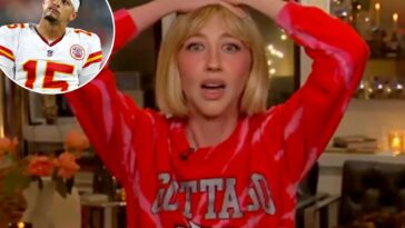 ‘manningcast’-revels-in-heidi-gardner-heartbreak-during-patrick-mahomes-pick-six