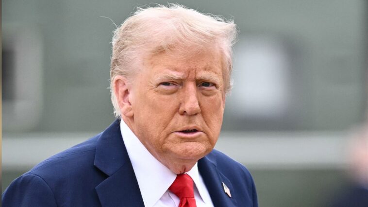 trump’s-shutdown-is-jackpot-for-billionaires-while-working-americans-pay