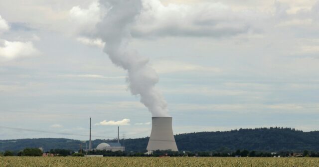 populist-slovakia-announces-new-nuclear-power-build-deal-with-united-states