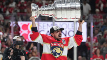 blackhawks-vs.-panthers-prediction:-odds,-best-bet,-pick-for-nhl-opening-night