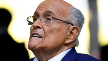 rudy-giuliani-endorses-fellow-republican-sliwa-for-nyc-mayor,-rips-mamdani,-cuomo