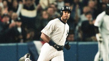 bernie-williams-discusses-yankees’-chances-at-alds-comeback,-differences-between-joe-torre-and-aaron-boone