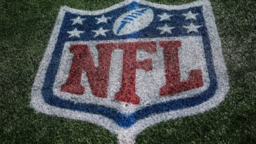 nfl-trade-deadline-tracker-2025