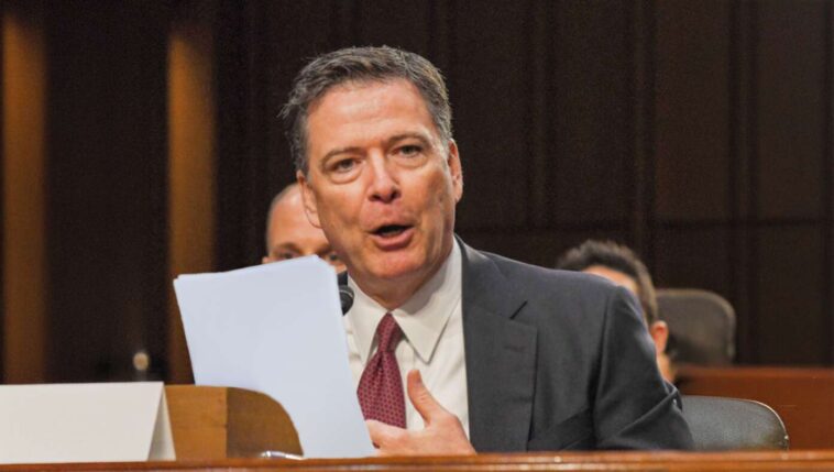 james-comey-produces-letter-signed-by-51-former-intelligence-officials-saying-he’s-totally-innocent