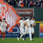 tigers-break-out-in-game-4,-force-decider-vs.-m’s