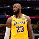 lebron-out-3-4-weeks,-set-to-miss-lakers-opener