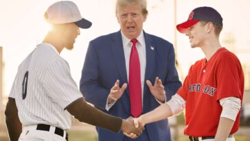 trump-brokers-historic-peace-deal-between-yankees-and-red-sox-fans