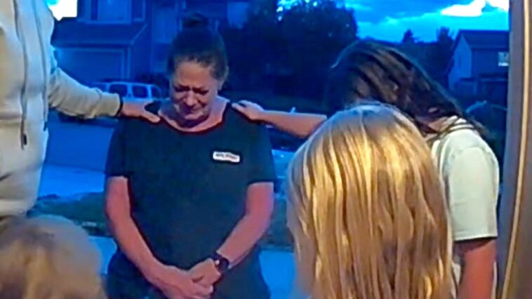 pastor-prays-for-pizza-driver-who-delivered-wrong-order,-sparking-viral-fundraiser