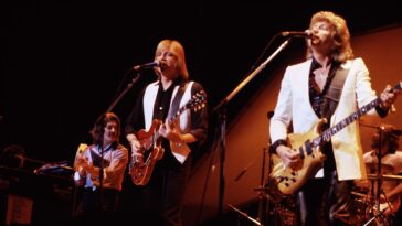 moody-blues-singer-john-lodge-dead-at-82