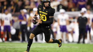 no-21-arizona-state-qb-sam-leavitt-listed-as-doubtful-for-game-vs.-utah,-reportedly-won’t-play