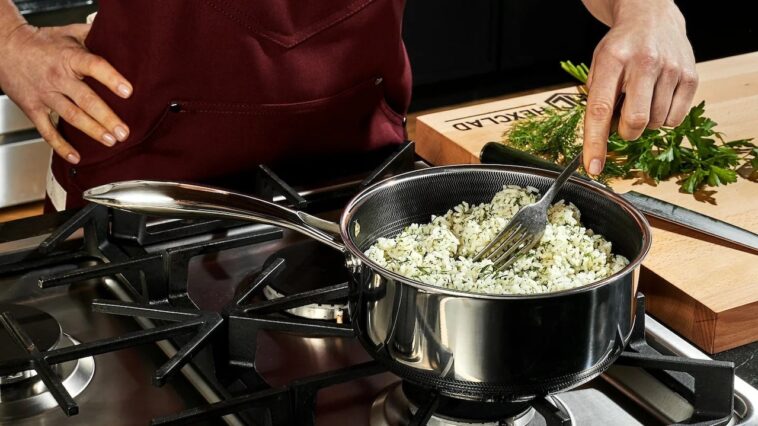 last-chance-to-get-up-to-42%-off-gordon-ramsay’s-favorite-cookware-during-hexclad’s-prime-time-sale