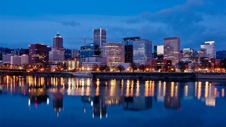 emergency-flights-diverted-from-portland-hospital-amid-‘laser-party’-threats-at-ice-facility:-report