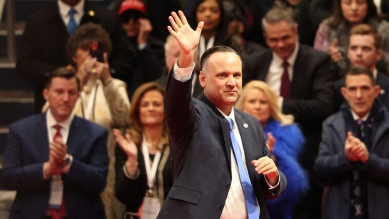 trump-announces-shakeup-at-top-of-wh-personnel-office