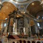 man-hauled-away-by-security-after-urinating-on-main-altar-at-st.-peter’s-basilica:-report