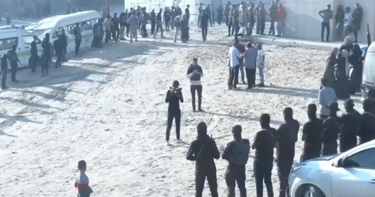 video-of-palestinians-before-hostage-release-raises-ugly-question-for-libs:-just-why-don’t-those-children-look-hungry?