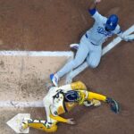 brewers-turn-mlb’s-1st-playoff-8-6-2-double-play