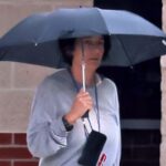 ghislaine-maxwell-gets-‘hotel’-guest-treatment-at-‘club-fed’-prison,-consultant-says