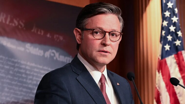 white-house-may-‘run-out’-of-funds-to-pay-military-if-shutdown-continues,-johnson-warns