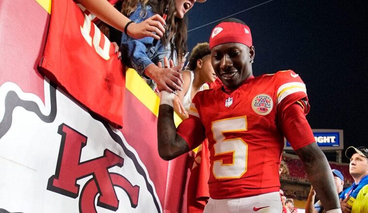 chiefs’-hollywood-brown-got-baptized-days-before-two-touchdown-game-vs-lions:-‘whole-weekend’s-been-amazing’