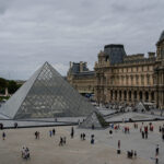 louvre-museum-in-paris-robbed,-royal-collection-stolen-in-‘4-minute-operation’