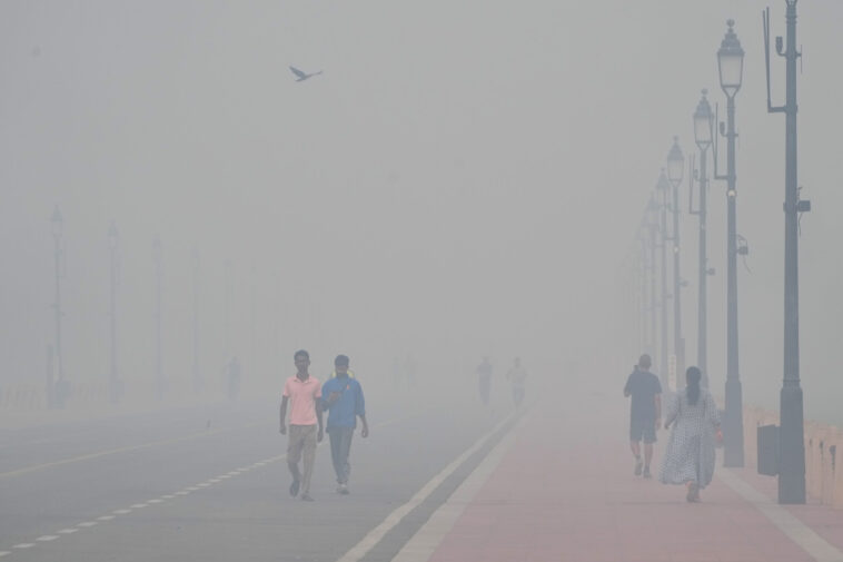 india’s-capital-city-left-with-severely-hazardous-air-after-hindu-celebration:-‘we-can’t-see-anything’