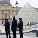 reporter’s-notebook:-a-paris-jewel-heist-straight-out-of-the-movies