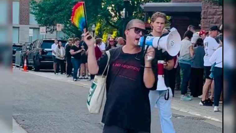 democrat-party’s-brand-is-ruined-–-new-report-claims-party-is-only-growing-among-white-liberals-while-losing-everyone-else