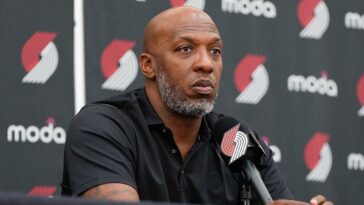 clippers-fans-shout-‘f-b-i’-chants-at-trail-blazers-players-in-wake-of-chauncey-billups-arrest