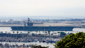alert:-us-sea-hawk-helicopter-goes-down-in-south-china-sea,-30-min-later-jet-fighter-goes-down-also