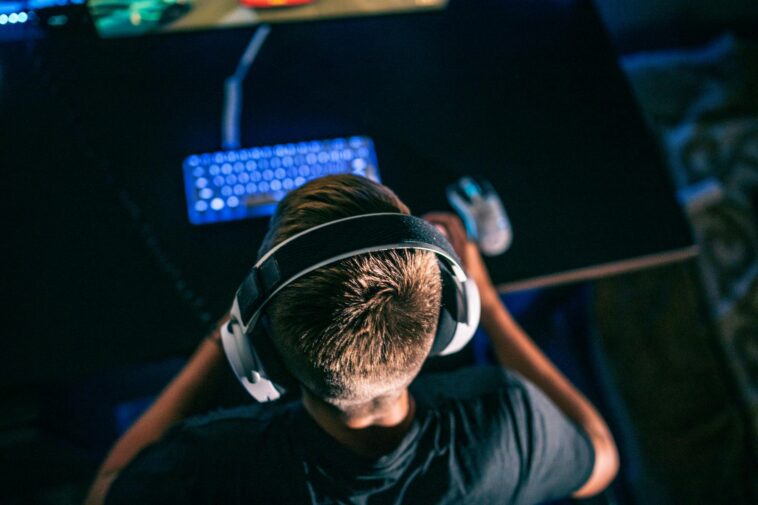 boys-are-now-caught-under-the-spell-of-predatory-algorithms