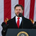 jd-vance-erupts-on-‘scumbag’-journalist-who-targeted-one-of-his-staffers-for-being-tucker-carlson’s-son