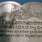 clinton-judge-orders-public-schools-in-north-texas-to-remove-ten-commandments-from-display