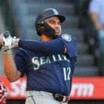 offseason-grades:-mariners-re-sign-naylor-in-winter’s-first-big-move