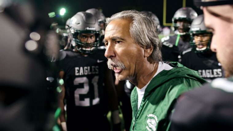 the-compassionate-toughness-of-‘last-chance-u’-coach-john-beam