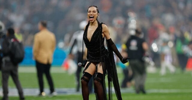 national-anthem-singer-criticized-over-‘stripper-look,’-says-nfl-approved-outfit