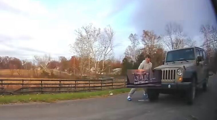 watch:-men-caught-on-camera-urinating-on-gop-rep.-tim-burchett’s-driveway