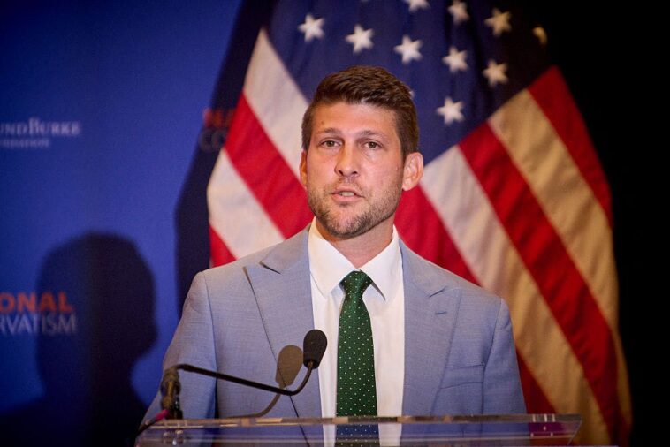 exclusive:-florida-sues-major-financial-firms-over-dei-and-esg-push