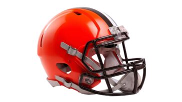 embarrassed-cleveland-browns-suddenly-realize-they-forgot-to-put-a-logo-on-their-helmets-this-whole-time