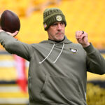 aaron-rodgers-wearing-brace-as-steelers-qb-question-lingers