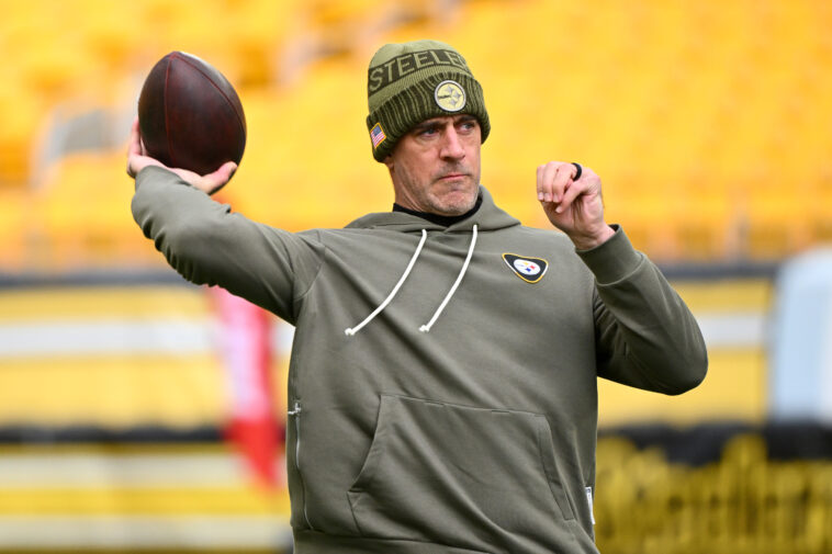 aaron-rodgers-wearing-brace-as-steelers-qb-question-lingers
