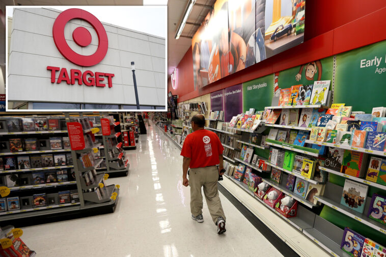 target-mandates-employees-smile-and-make-small-talk-in-bid-to-lift-holiday-sales