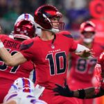 texans-upset-bills-to-shake-up-afc-playoff-picture