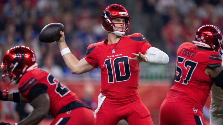 texans-defense,-davis-mills-come-up-big-in-tnf-win-against-bills